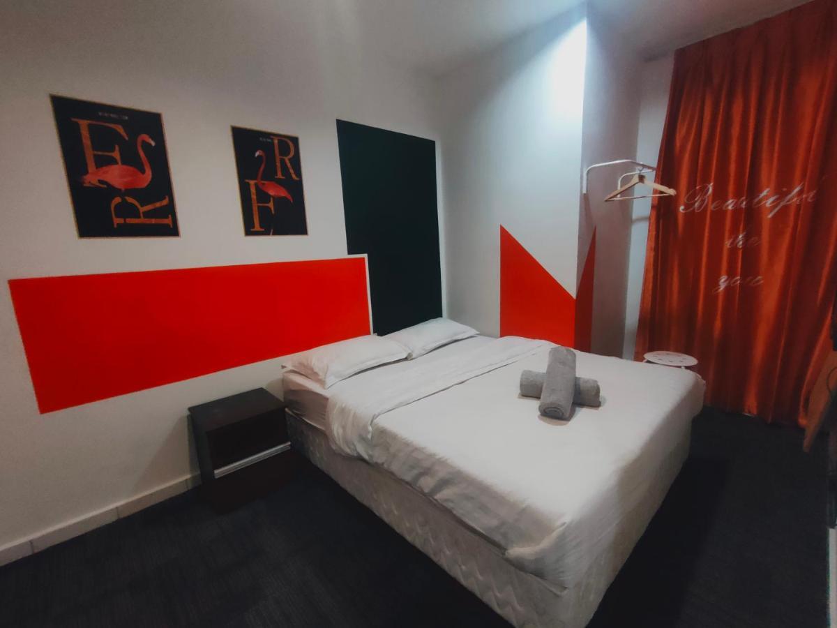 Allbes Parklands Hotel Кланг Экстерьер фото