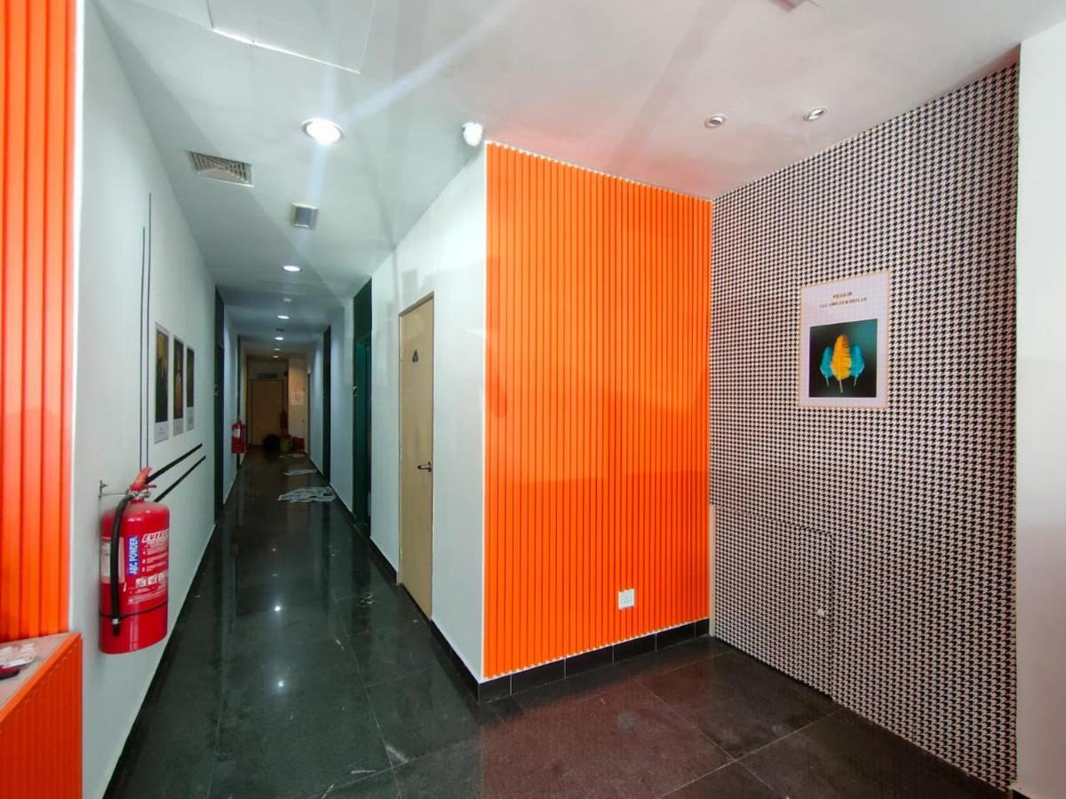 Allbes Parklands Hotel Кланг Экстерьер фото