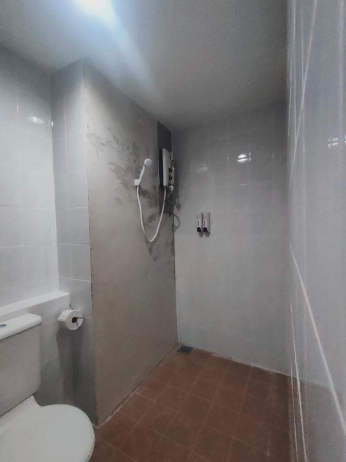 Allbes Parklands Hotel Кланг Экстерьер фото